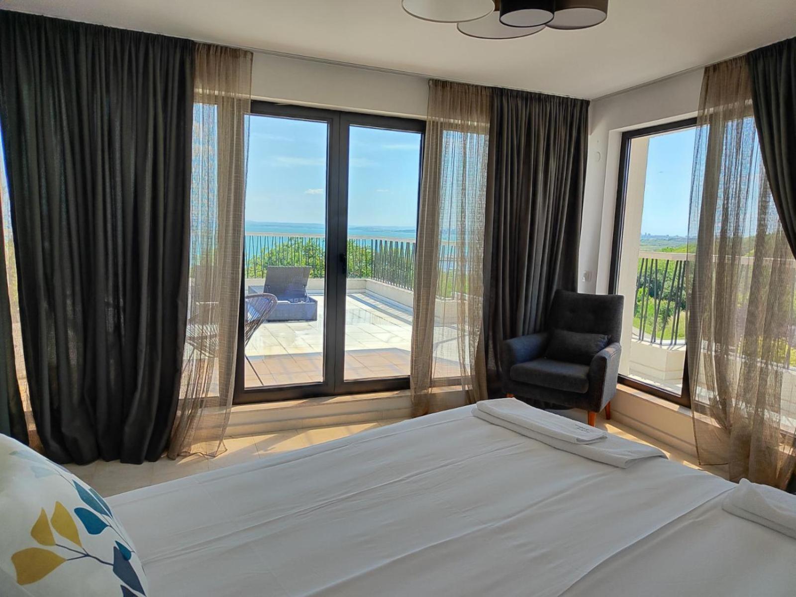 Marina Sarafovo Hotell Burgas Exteriör bild